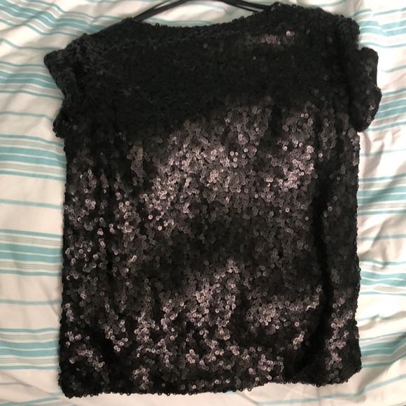 Black sequin top! - Picture 3 of 3